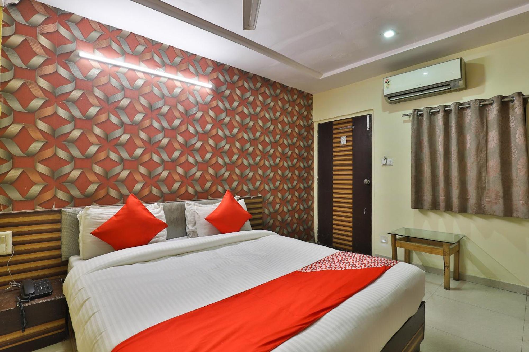 Spot On Hotel Shreeji Palace アーメダバード エクステリア 写真