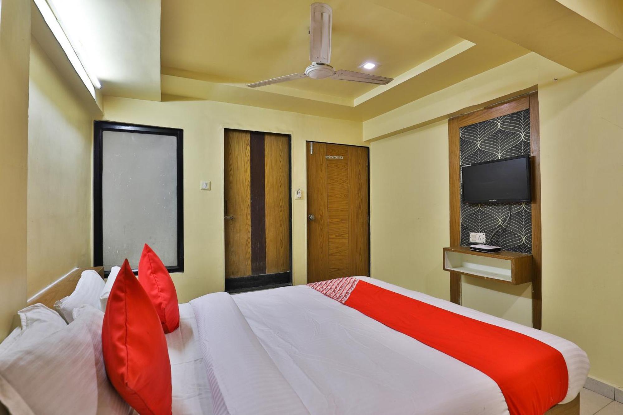 Spot On Hotel Shreeji Palace アーメダバード エクステリア 写真