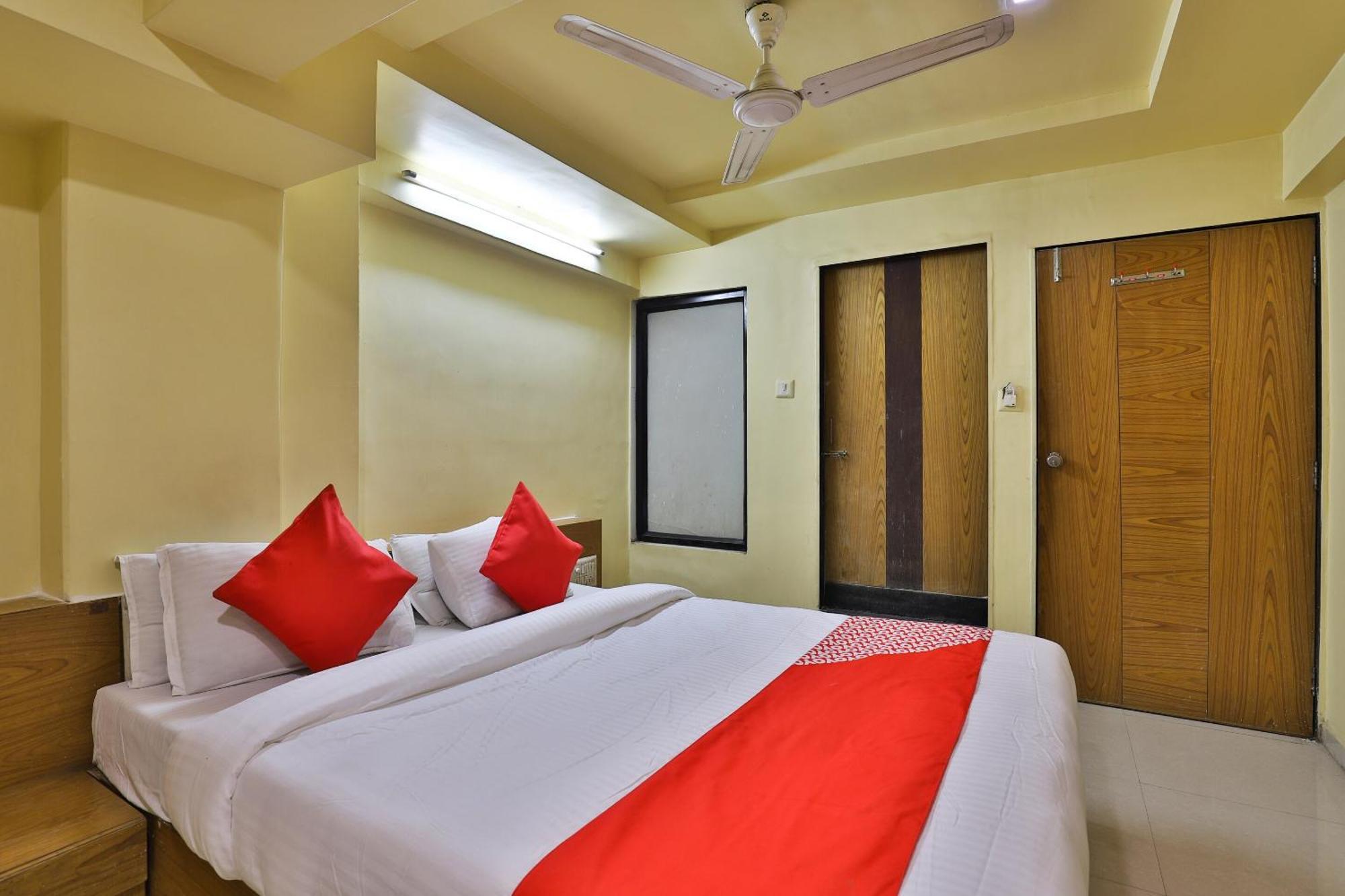 Spot On Hotel Shreeji Palace アーメダバード エクステリア 写真