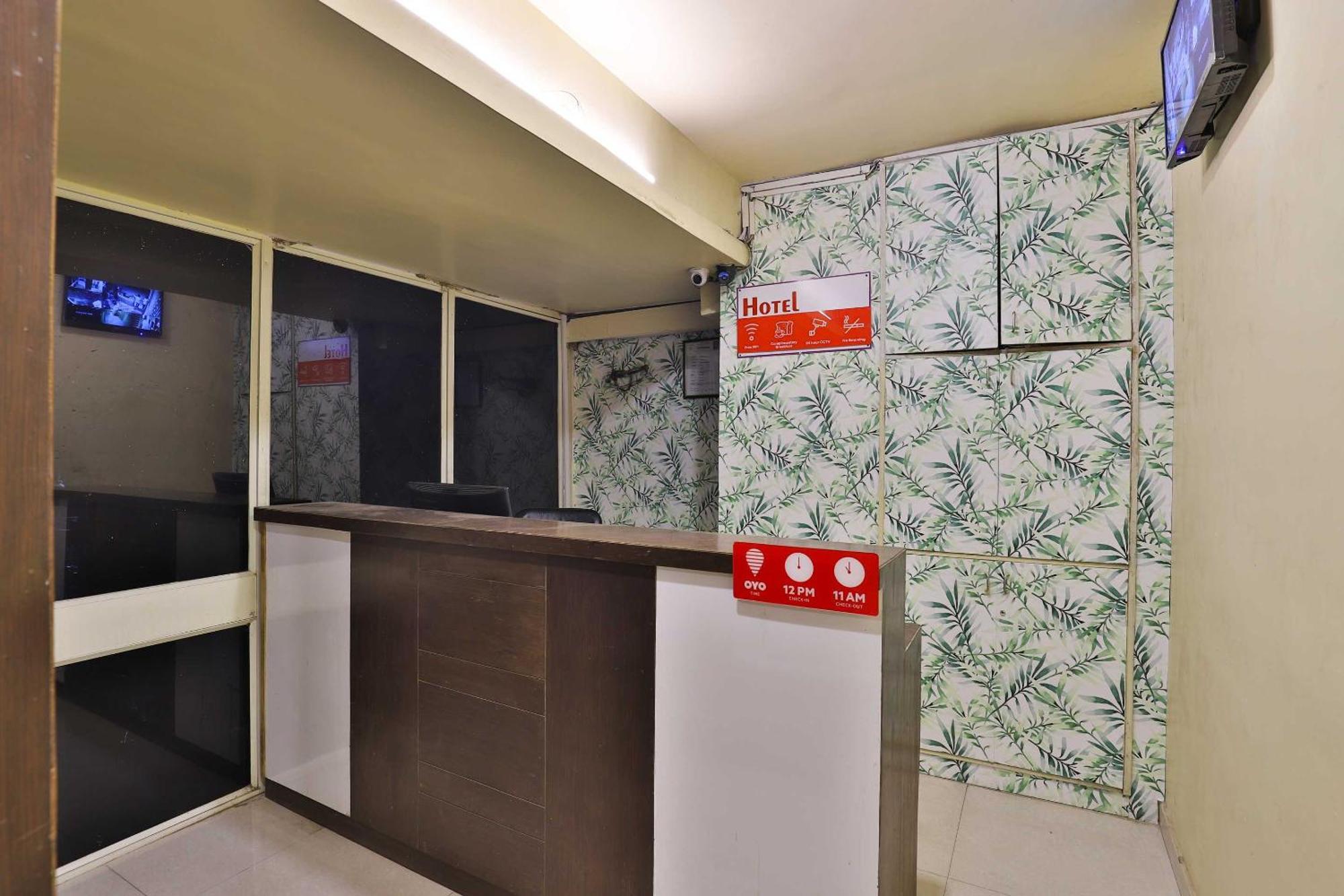 Spot On Hotel Shreeji Palace アーメダバード エクステリア 写真
