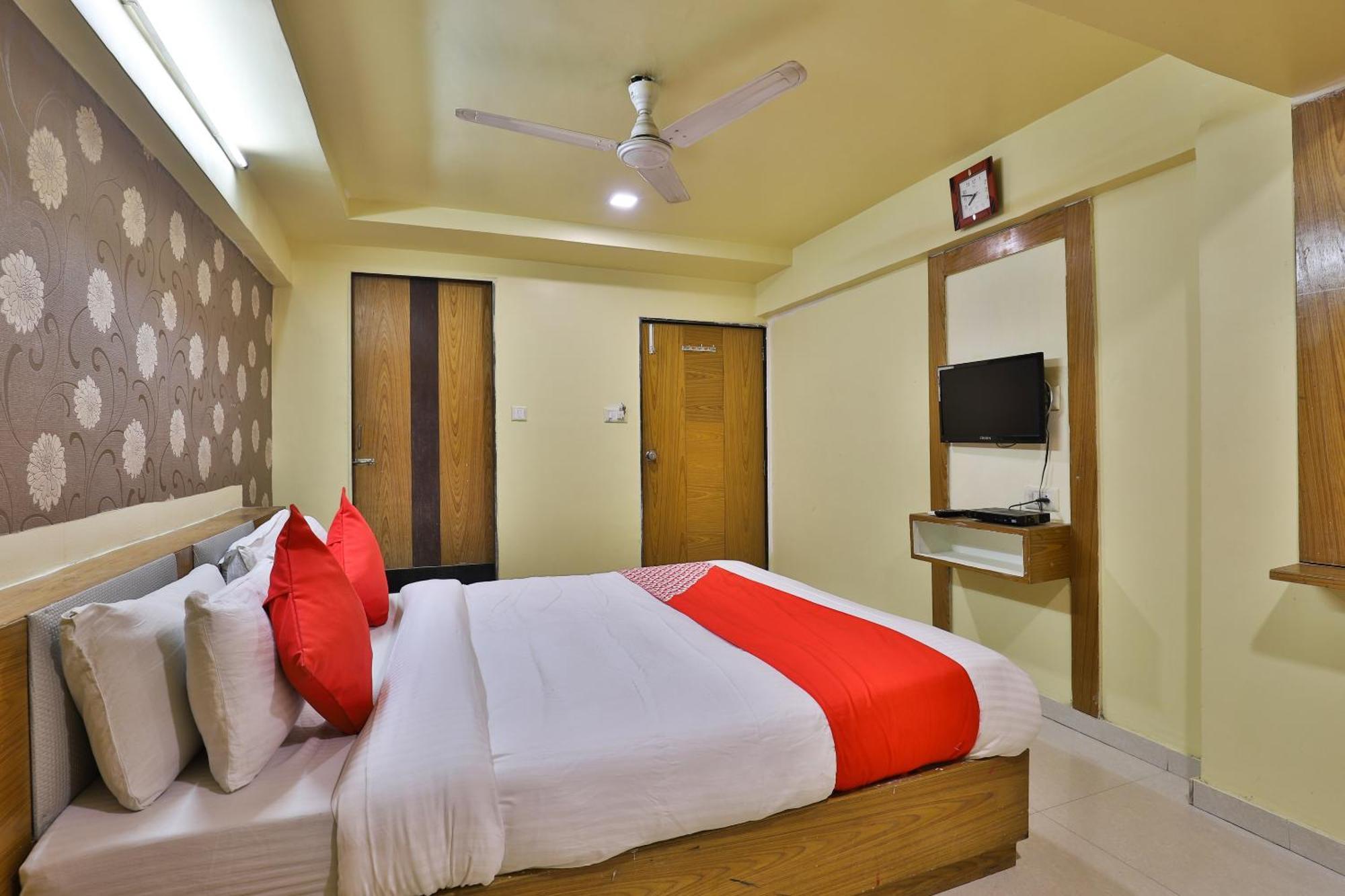 Spot On Hotel Shreeji Palace アーメダバード エクステリア 写真