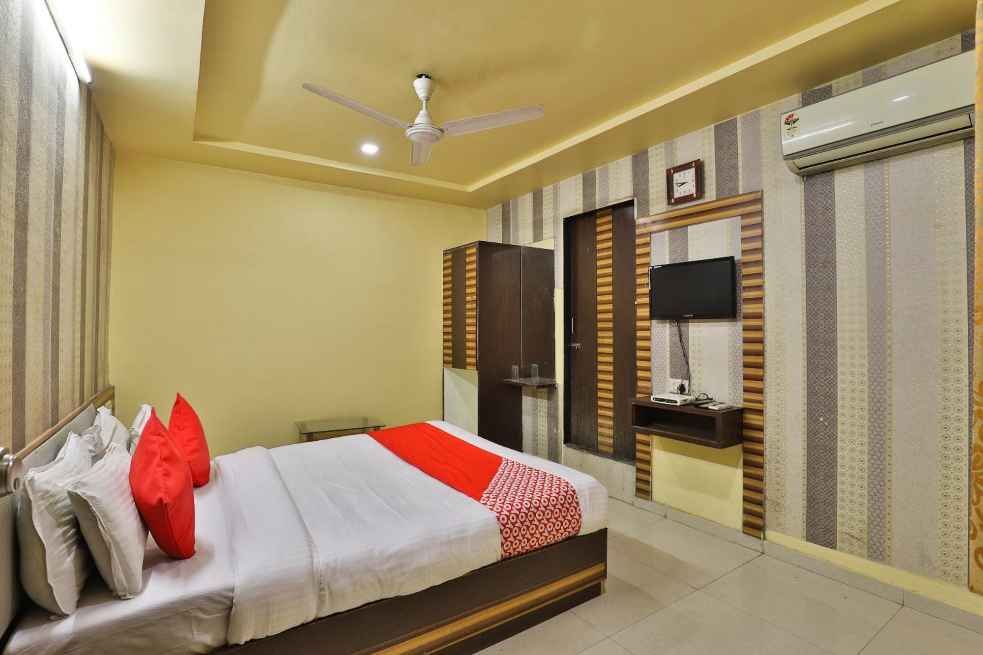 Spot On Hotel Shreeji Palace アーメダバード エクステリア 写真